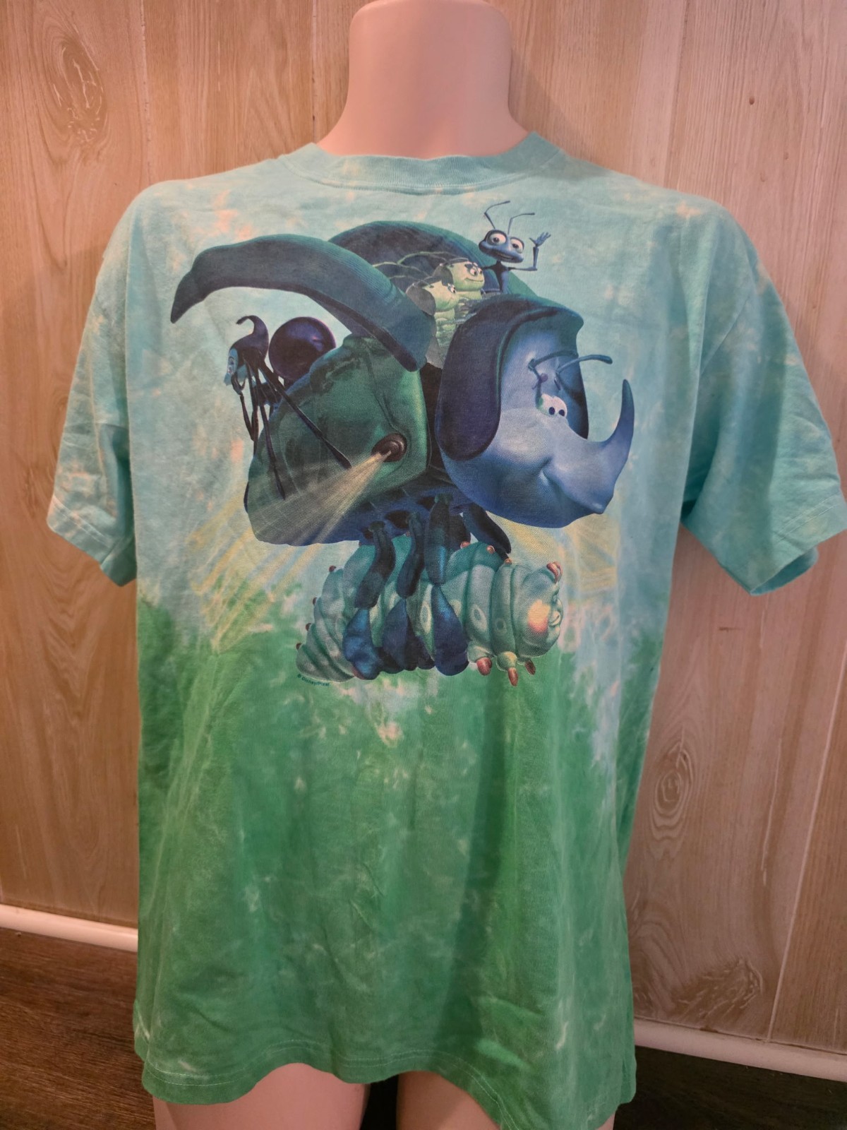 DEADSTOCK vintage 1998 a bug’s life tie dye movie promo t shirt Size M