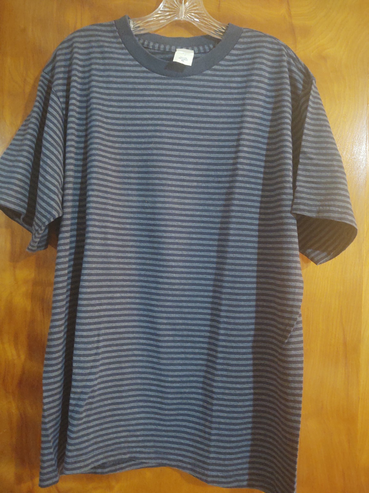 Fruit of the Loom Easy Wear T-shirts Dark Blue Color Stripe Design Size XL