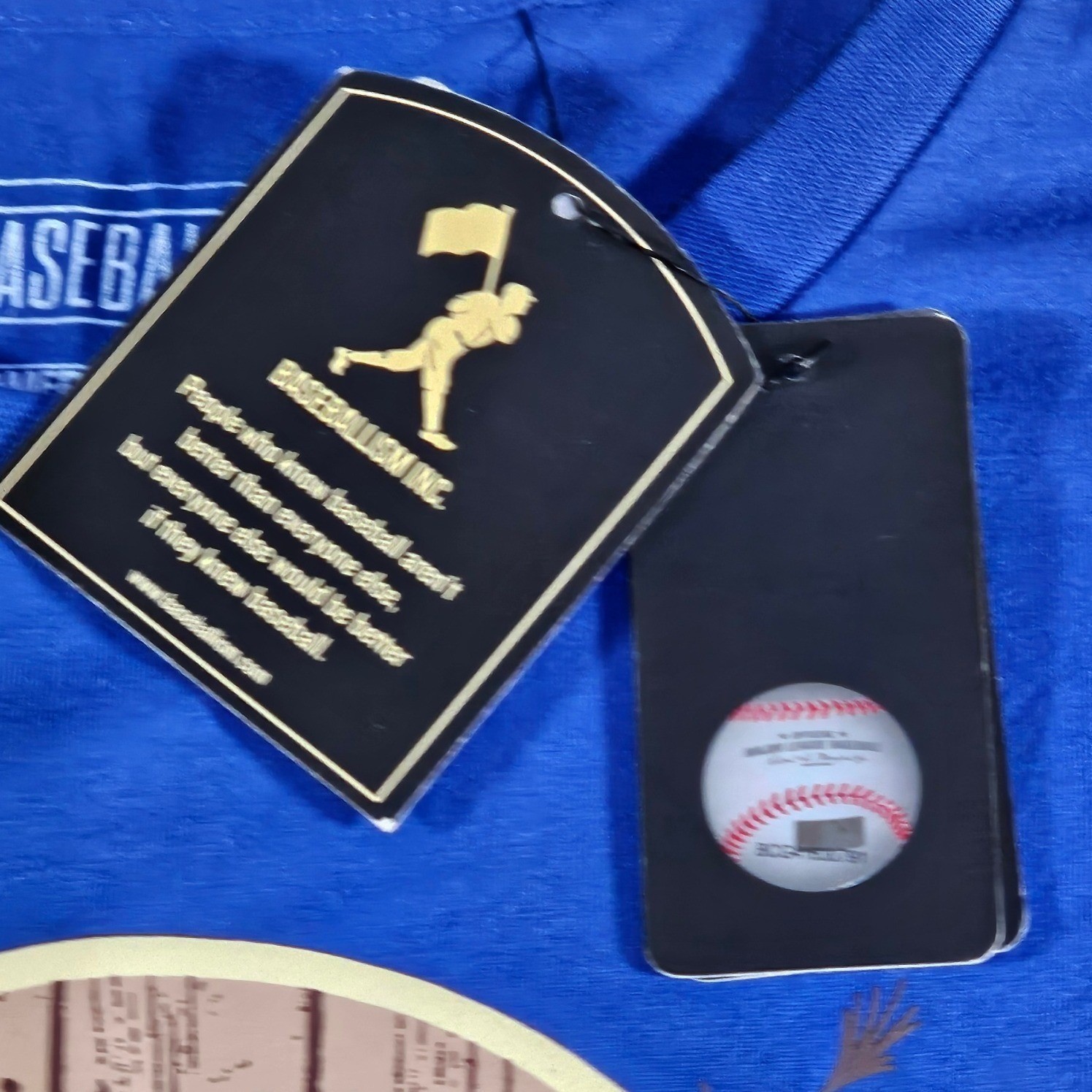Baseballism Chicago Cubs “Field of Dreams” tee features a barnyard-themed NWT