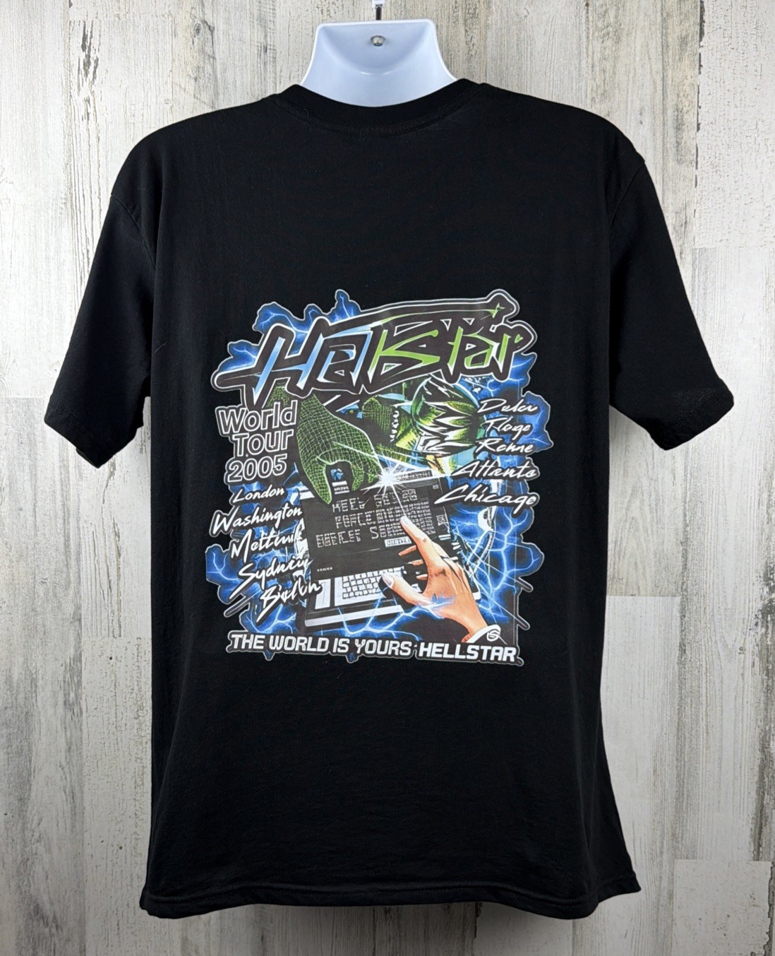 Hellstar Studios World Tour 2005-3005 Iron Press Remake T-Shirt XL (23”x29”)