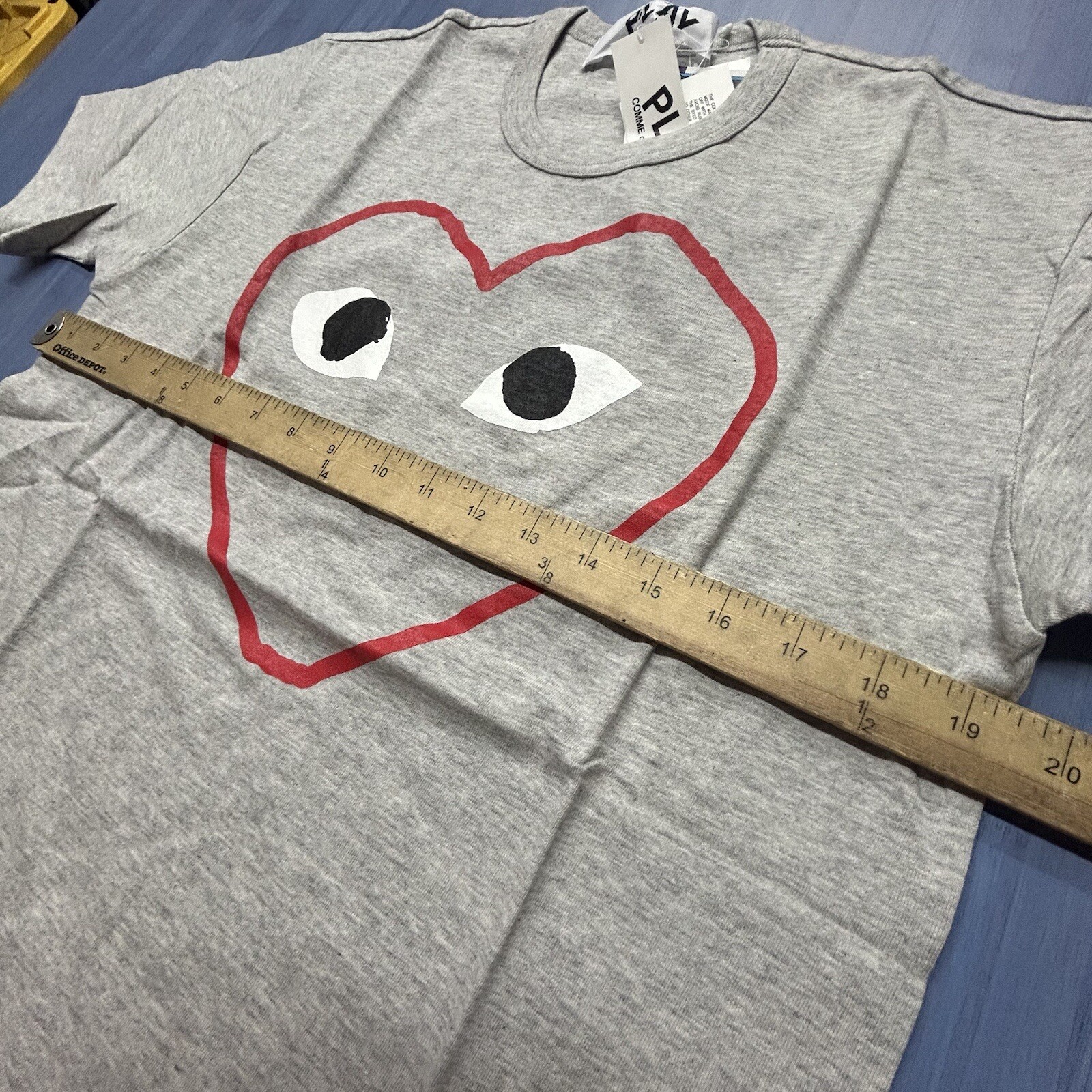 NWT CDG COMME DES GARCONS HEART SHIRT SZ L GREY RED SHORT SLEEVE (17)