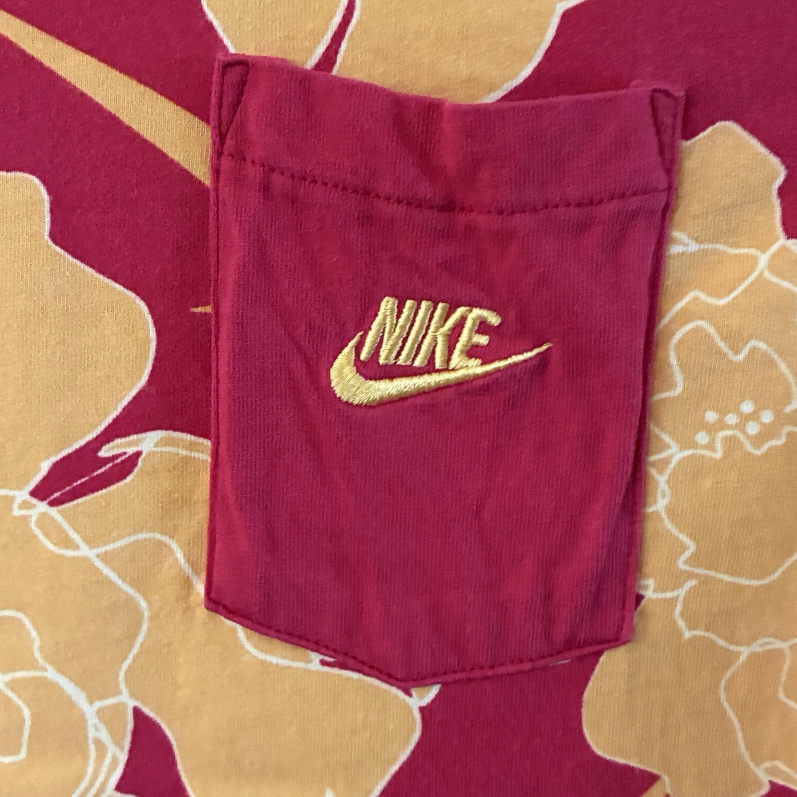 Nite T-Shirt Men’s Large Red Yellow Floral Swoosh Print Pocket Tee Casual