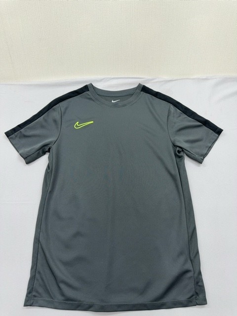 Nike Mens Grey Dri-FIT Soccer Jersey XL Short Sleeve Crew Neck