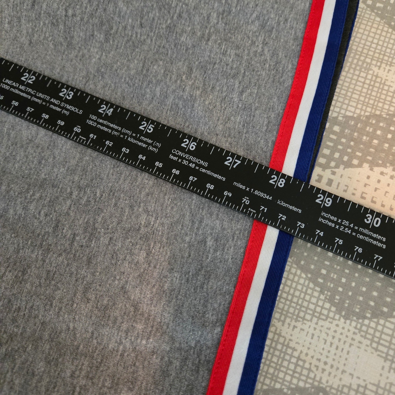 Nike Philadelphia 76ers Tshirt M Gray City Edition Heavyweight DNA Essential