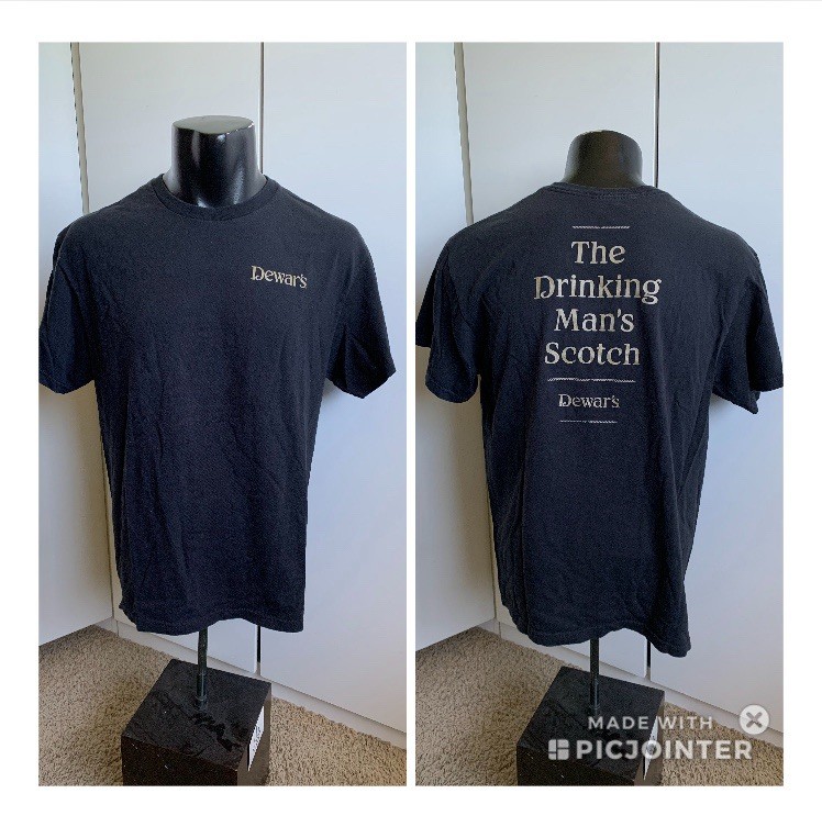 Dewar’s Scotch men’s size Large black short sleeve T-shirt