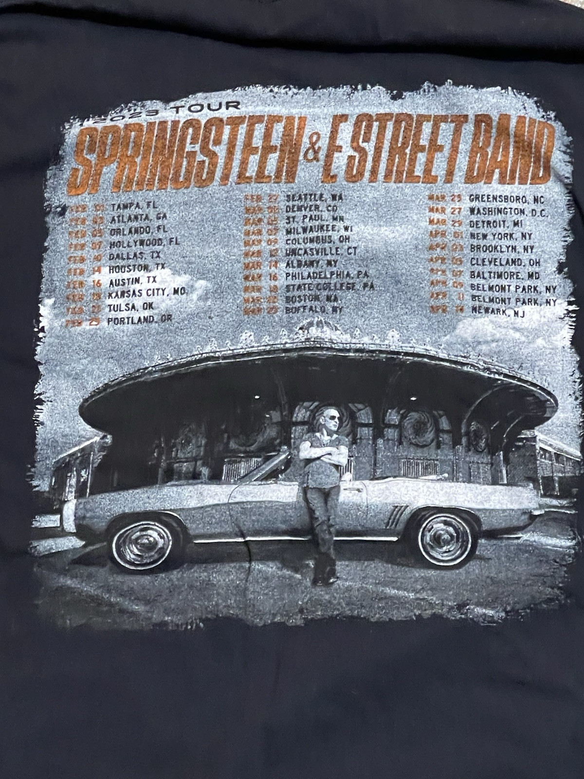 2023 Bruce Springsteen & E Street Band Tour Tee MEDIUM Rock Band T-Shirt GUC