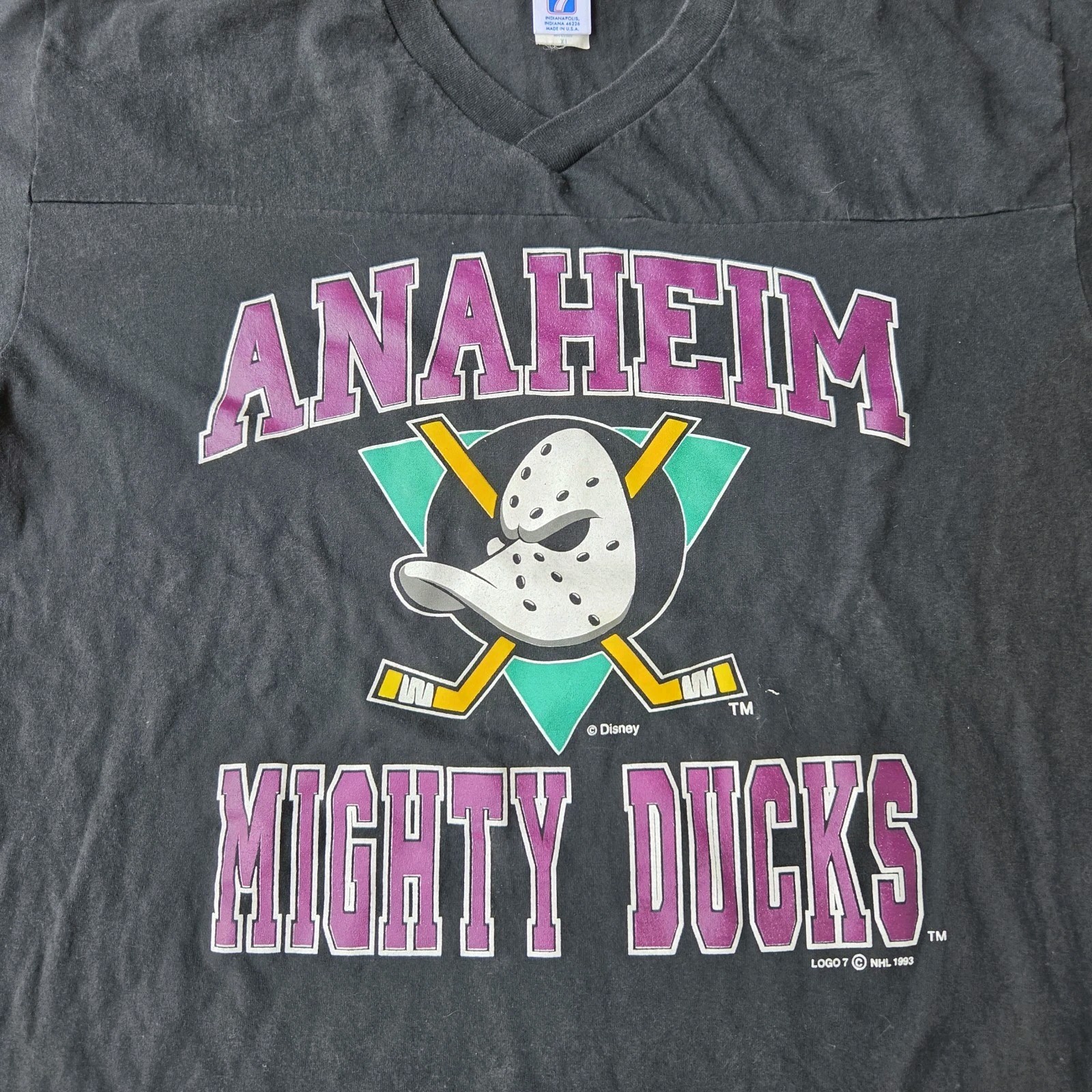 Vintage 90s Logo 7 Anaheim Mighty Ducks Jersey Style Tshirt Size XL Black