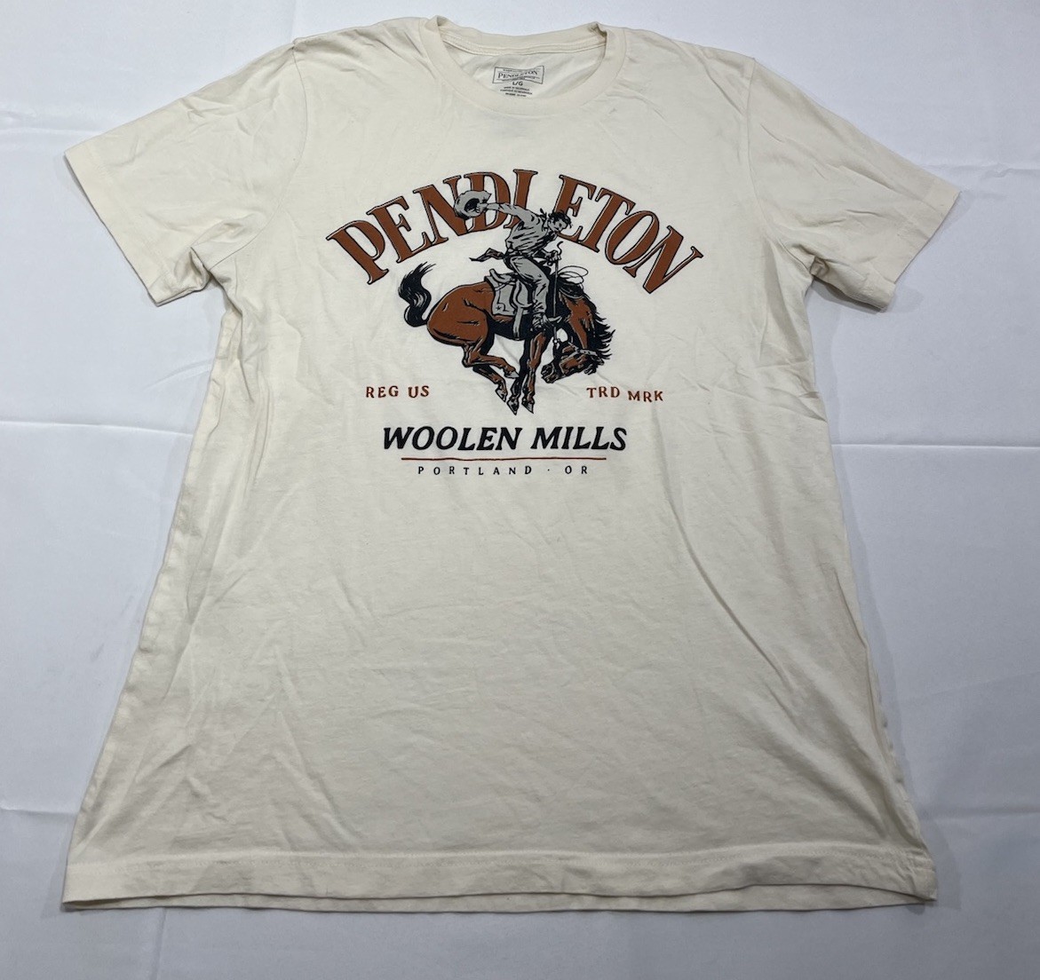 Pendleton Woolen Mills Shirt Mens Large Ivory Cowboy Bronco Rodeo Horse T-Shirt