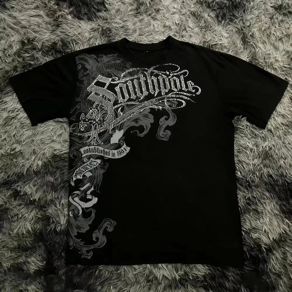 Men’s Southpole Style Graphic T-Shirt Gothic Streetwear Y2K Print S–3XL