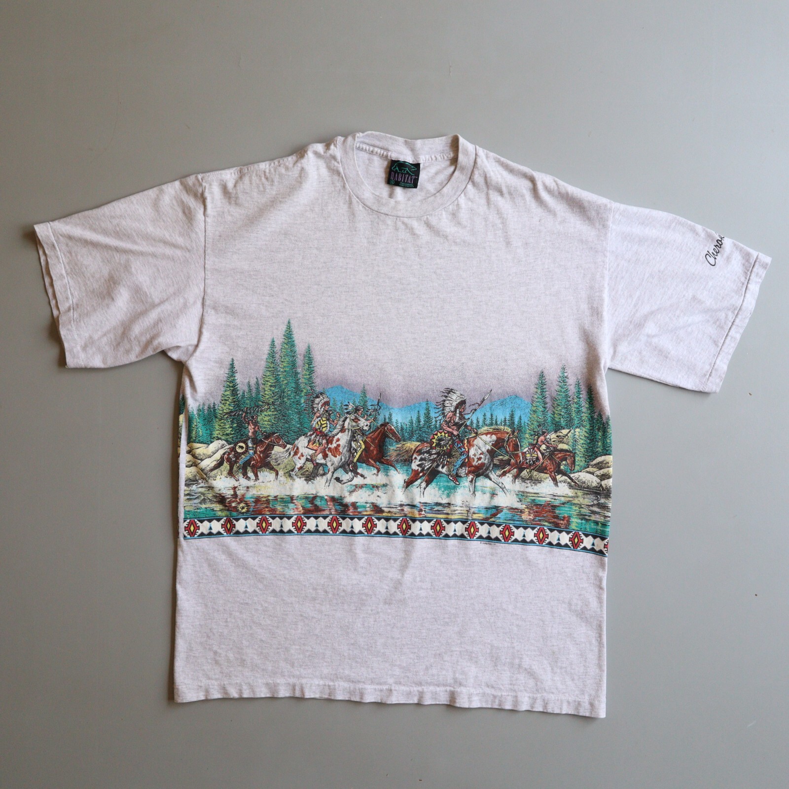 Vintage Cherokee NC Native Indian Graphic T Shirt Mens XL AOP Habitat Gray