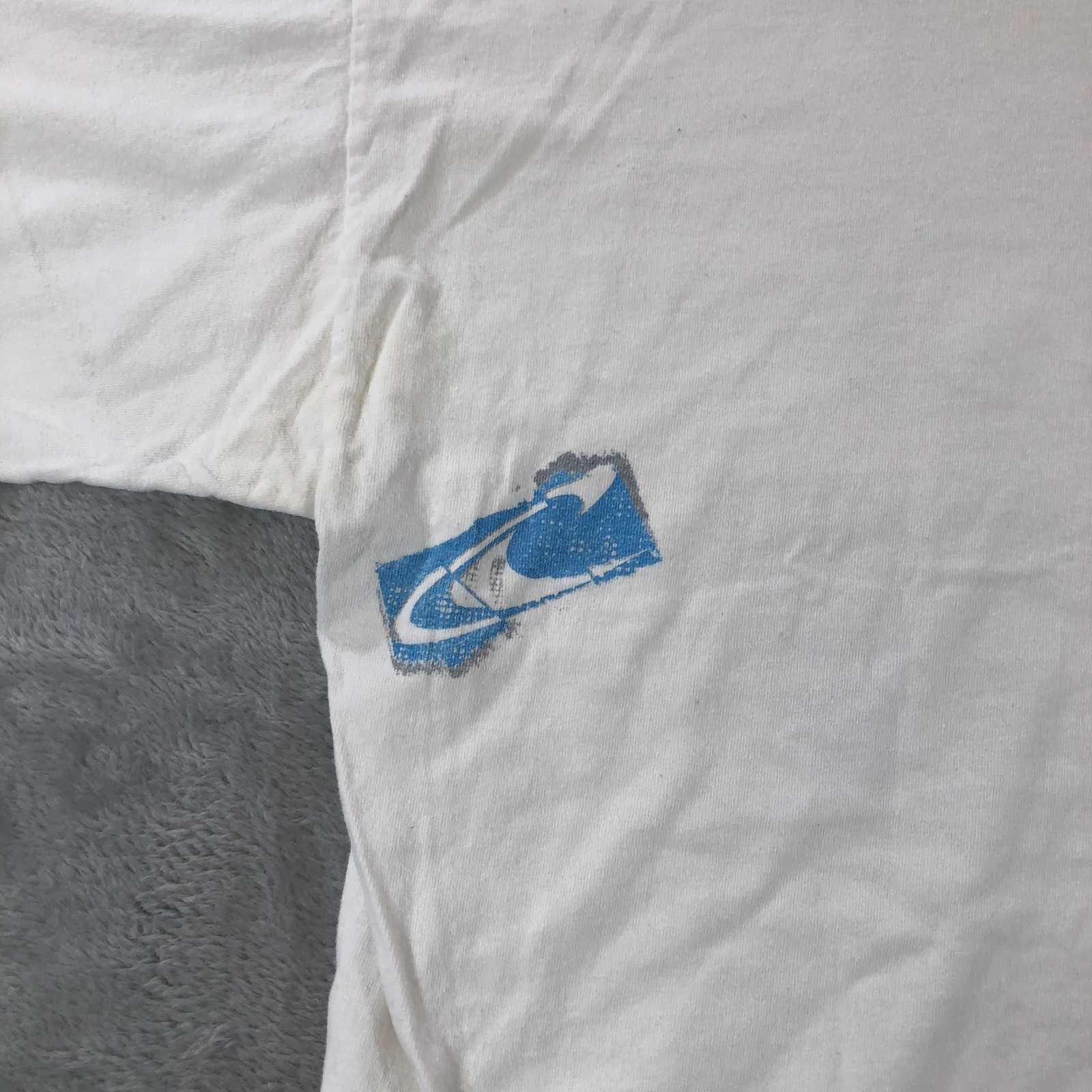 Vintage O’Neill Shirt Mens XL White Logo Graphic Surf Tee Tagless Y2K Surfwear