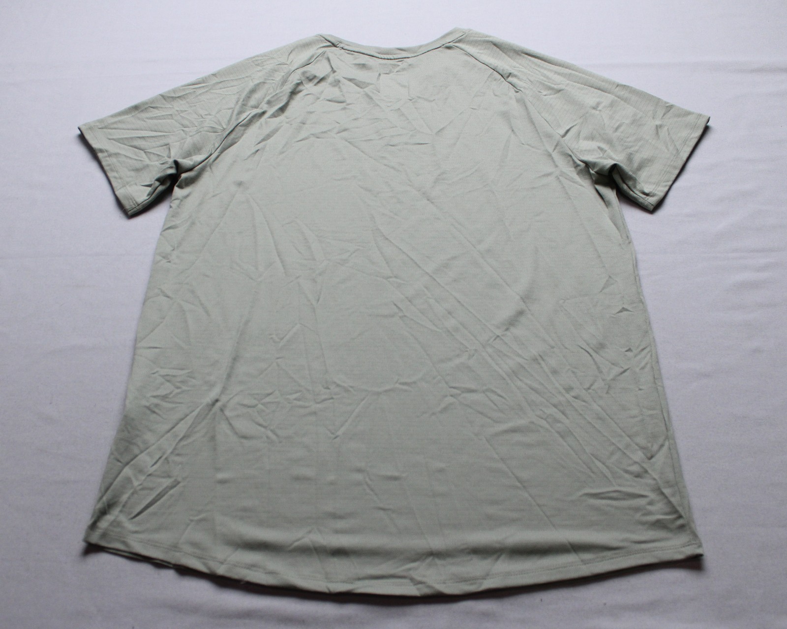 All In Motion Men’s Linear Mesh Raglan T-Shirt CN6 Olive Green Medium NWT