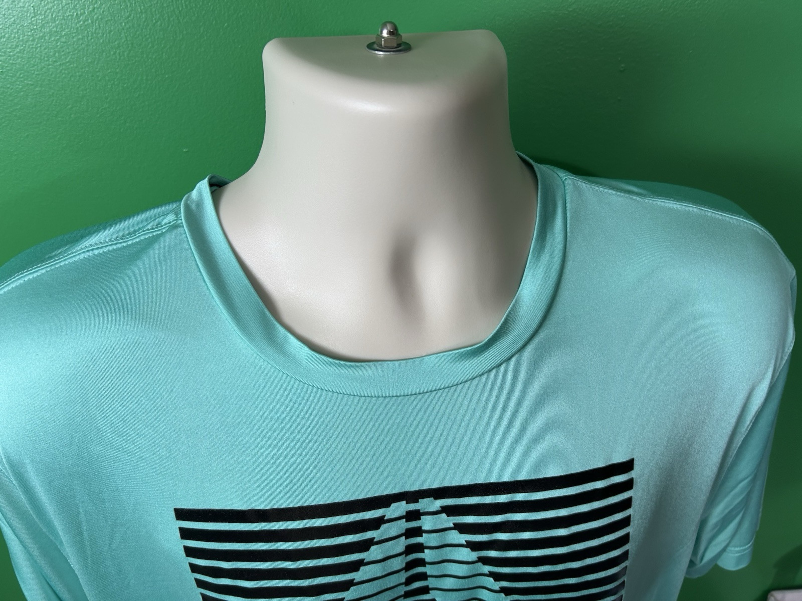 REEBOK Spellout T-Shirt Large Turquoise Polyester/Spandex Lightweight NICE!!