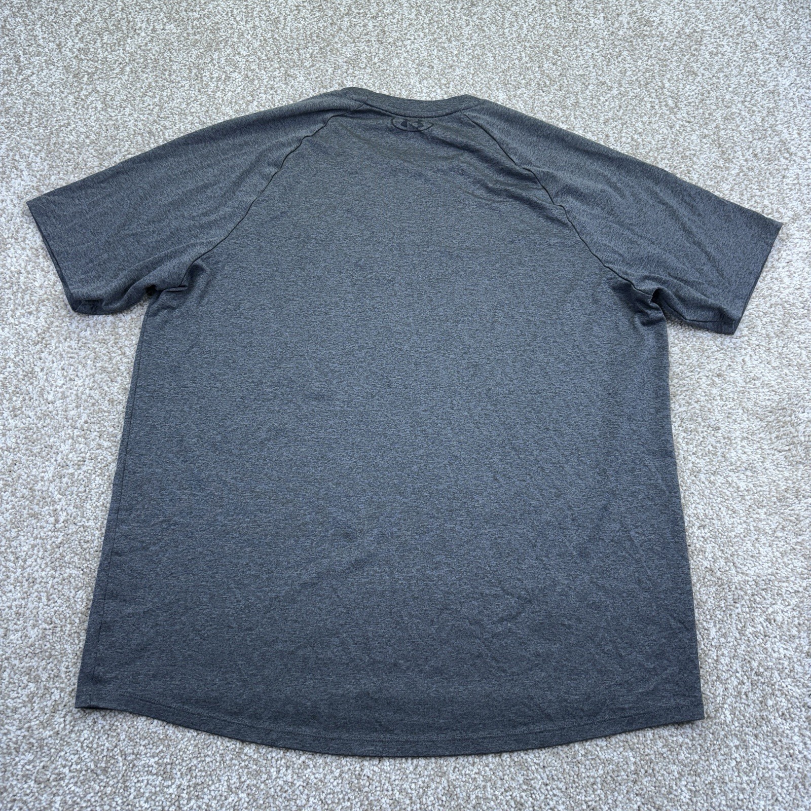 Under Armour The Tech Tee Shirt Mens Size Large Gray Short Sleeve Raglan 1326413