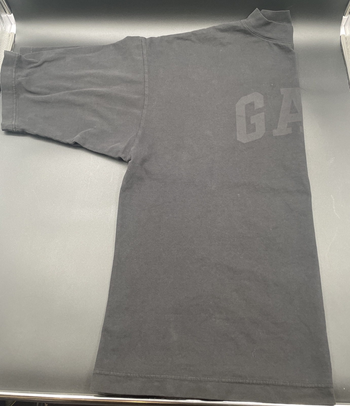 YEEZY YZY x Gap Engineered by Balenciaga Dove T Shirt Kanye Black Size Medium