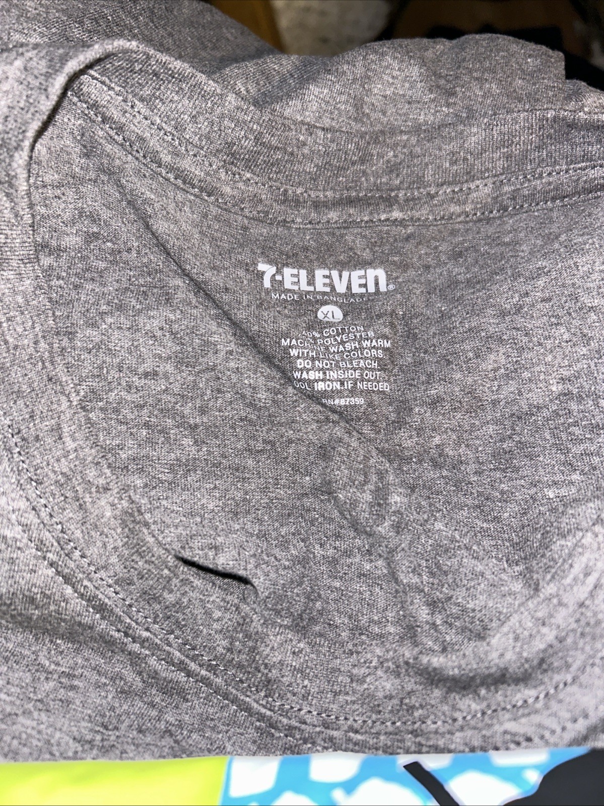 7 / 11 Slurpee T Shirt 4 Basic Food Groups Brain Feeeze XL Gray New Junk Food