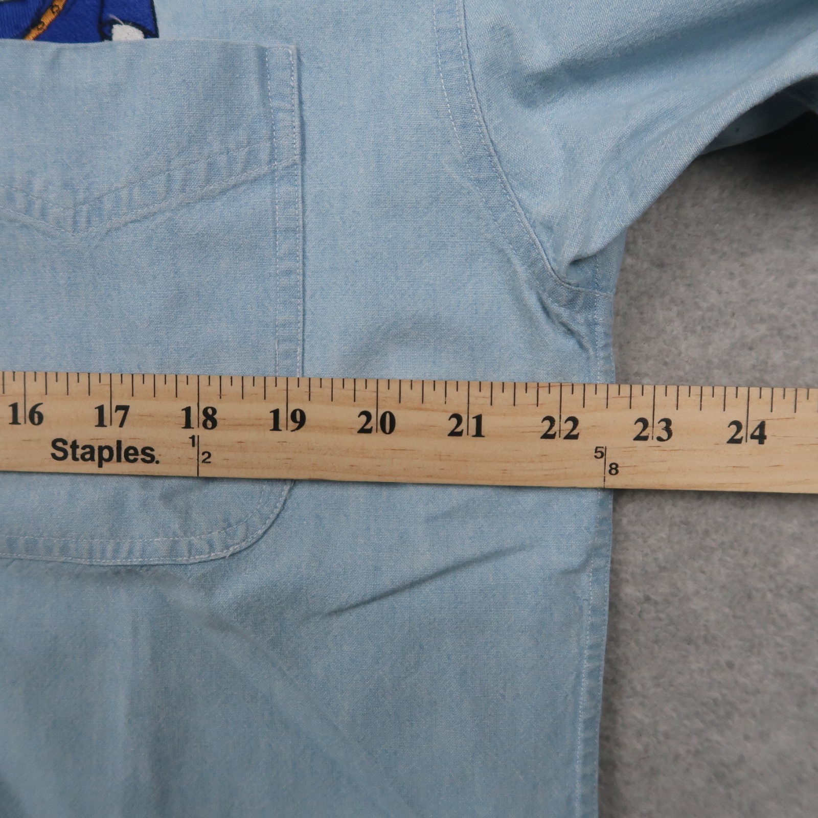 Vintage 90s Looney Tunes Chambray Denim Shirt Bugs Bunny Taz Medium M