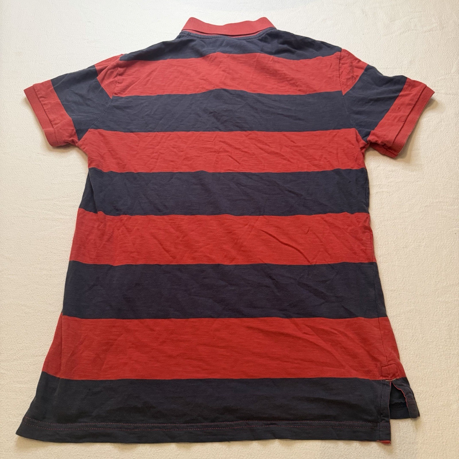 American Eagle Athletic Fit Men’s Small Blue and Red Short Sleeve Shirt