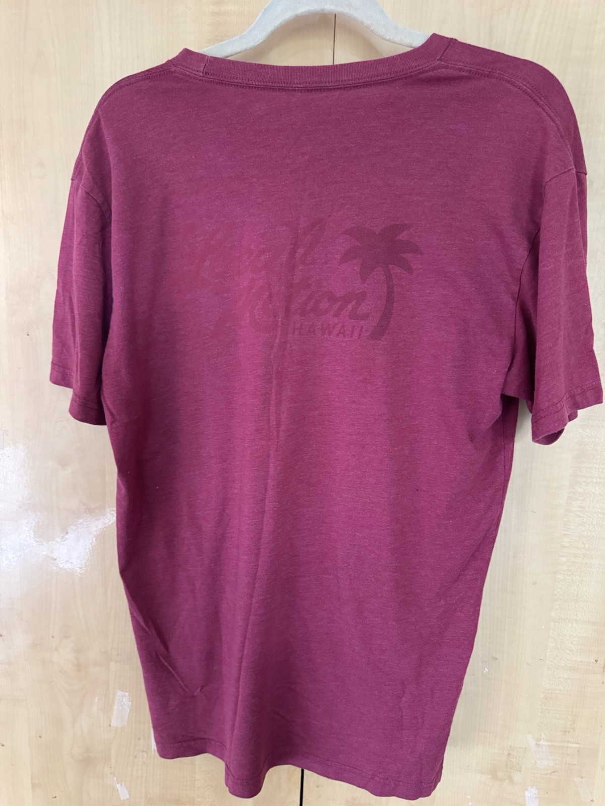 Local Motion Hawaii Tee Logo Size L