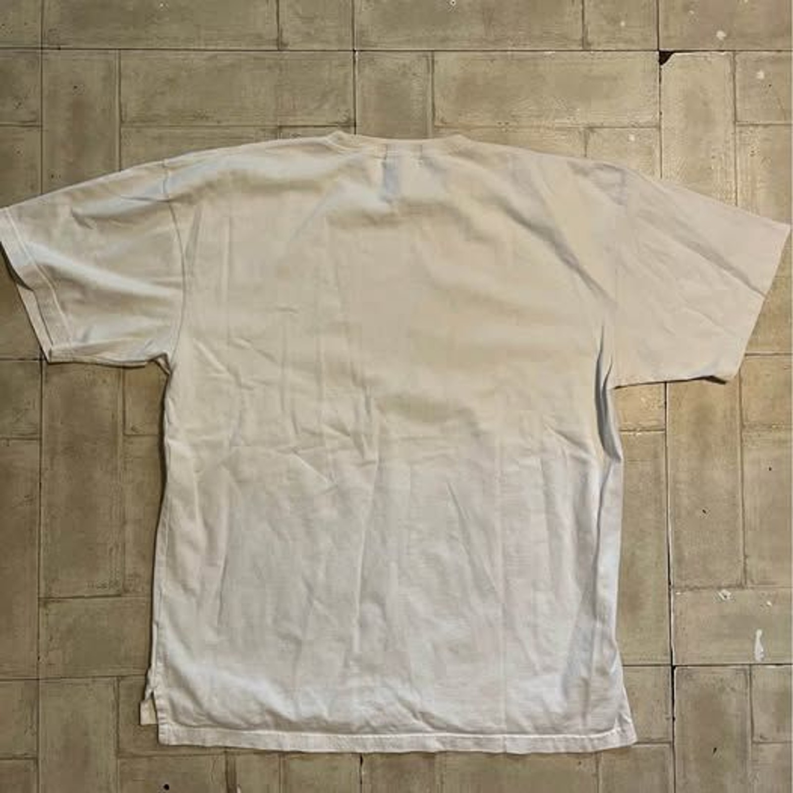 white Eddie Bauer graphic T-shirt vintage fisherman illustration large