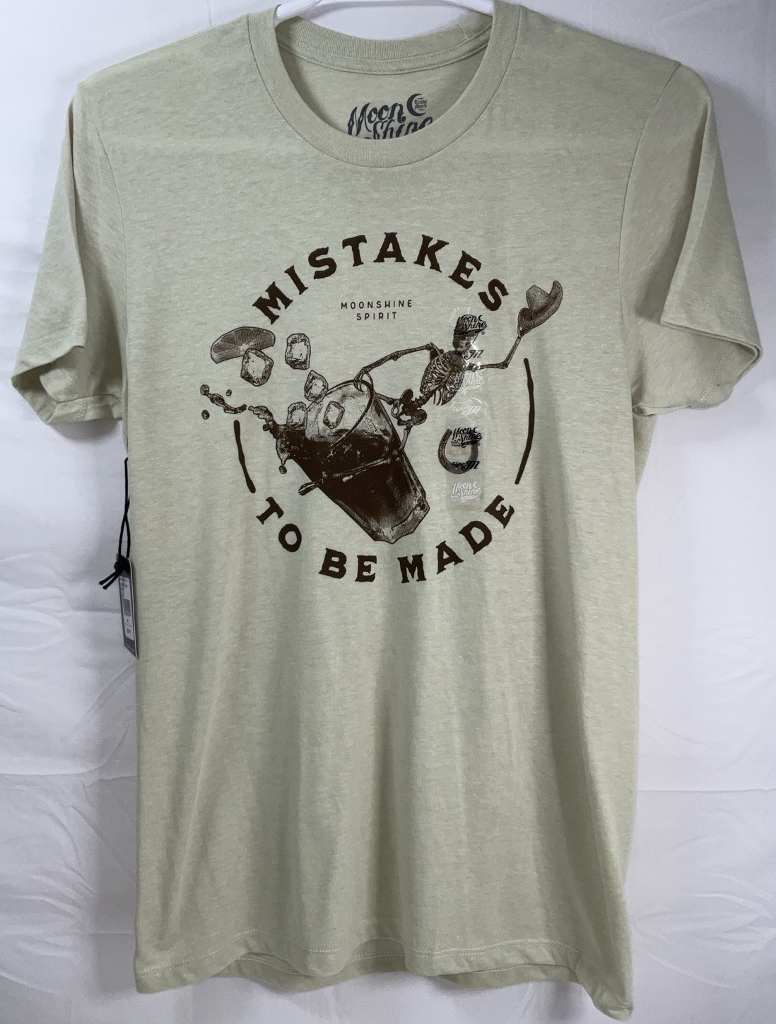 NWT Brad Paisley Moon Shine Spirit Mistakes To Be Made Rodeo T-shirt Tan Medium