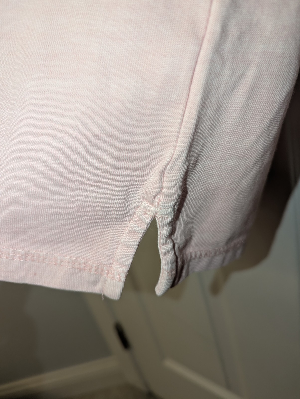 Goodfellow & Co Mens Sz Large Crew Neck Long Sleeve Shirt Pink w/Pocket. NWT.