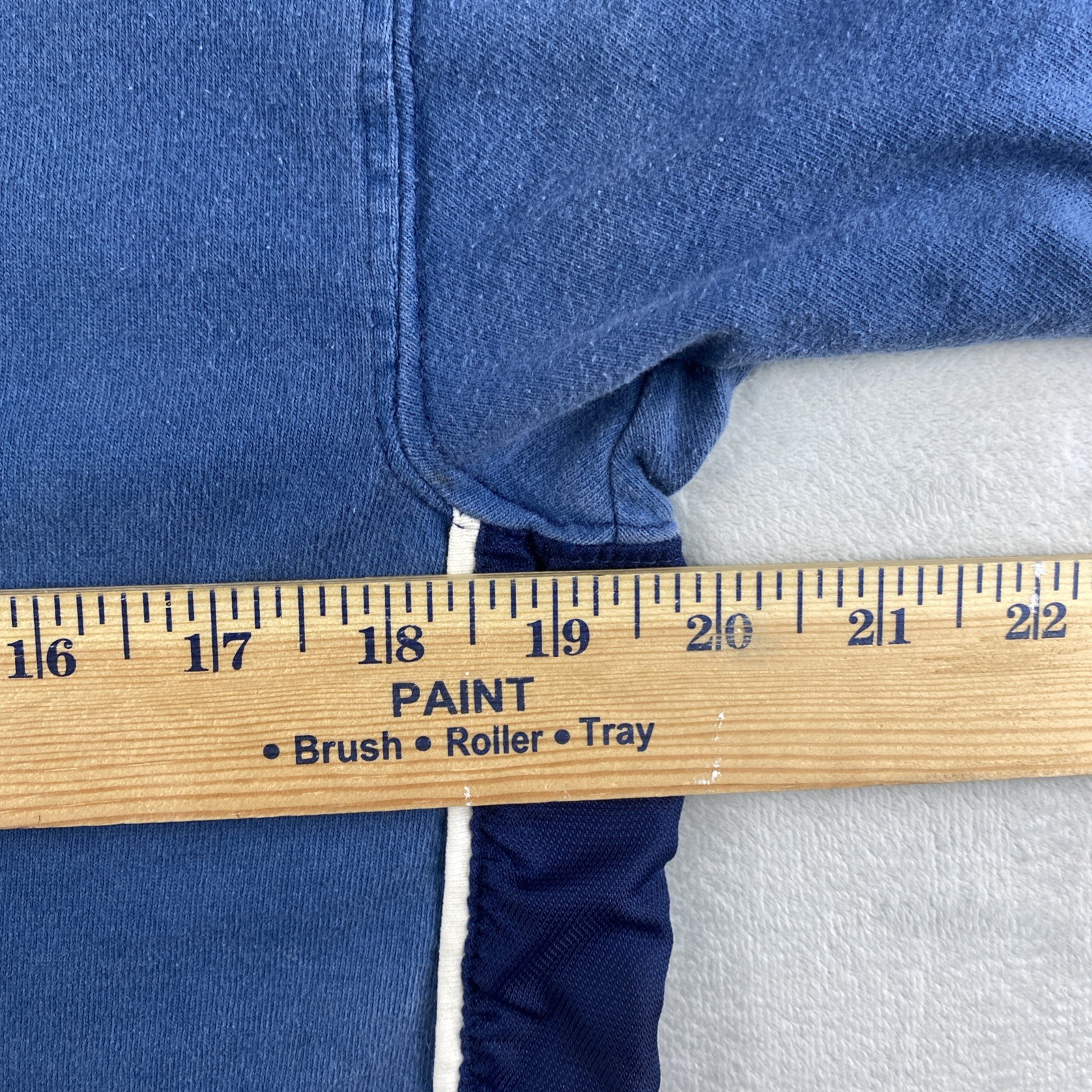 Wilson Mens T Shirt Crew Neck SS VTG Cotton Blue Size Medium Nylon Trim READ