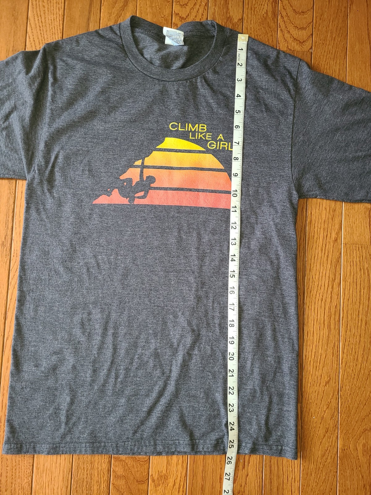 Retro Sunset Female Rock Climbing Outdoor Bouldering Short-Sleeve T-Shirt Small