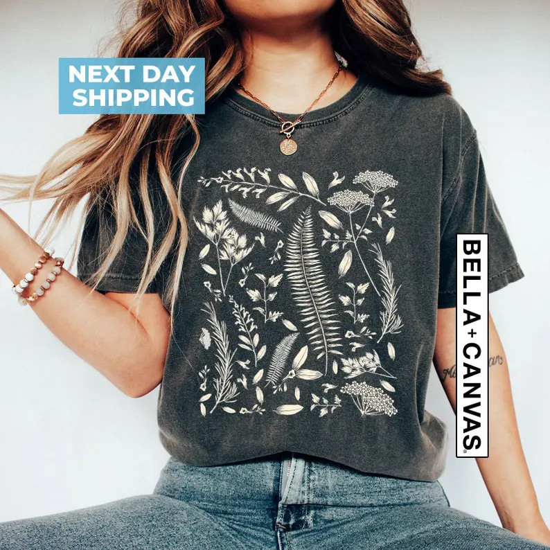 Botanical Vintage Flower Comfort Tee Shirt Nature Floral Soft Gift