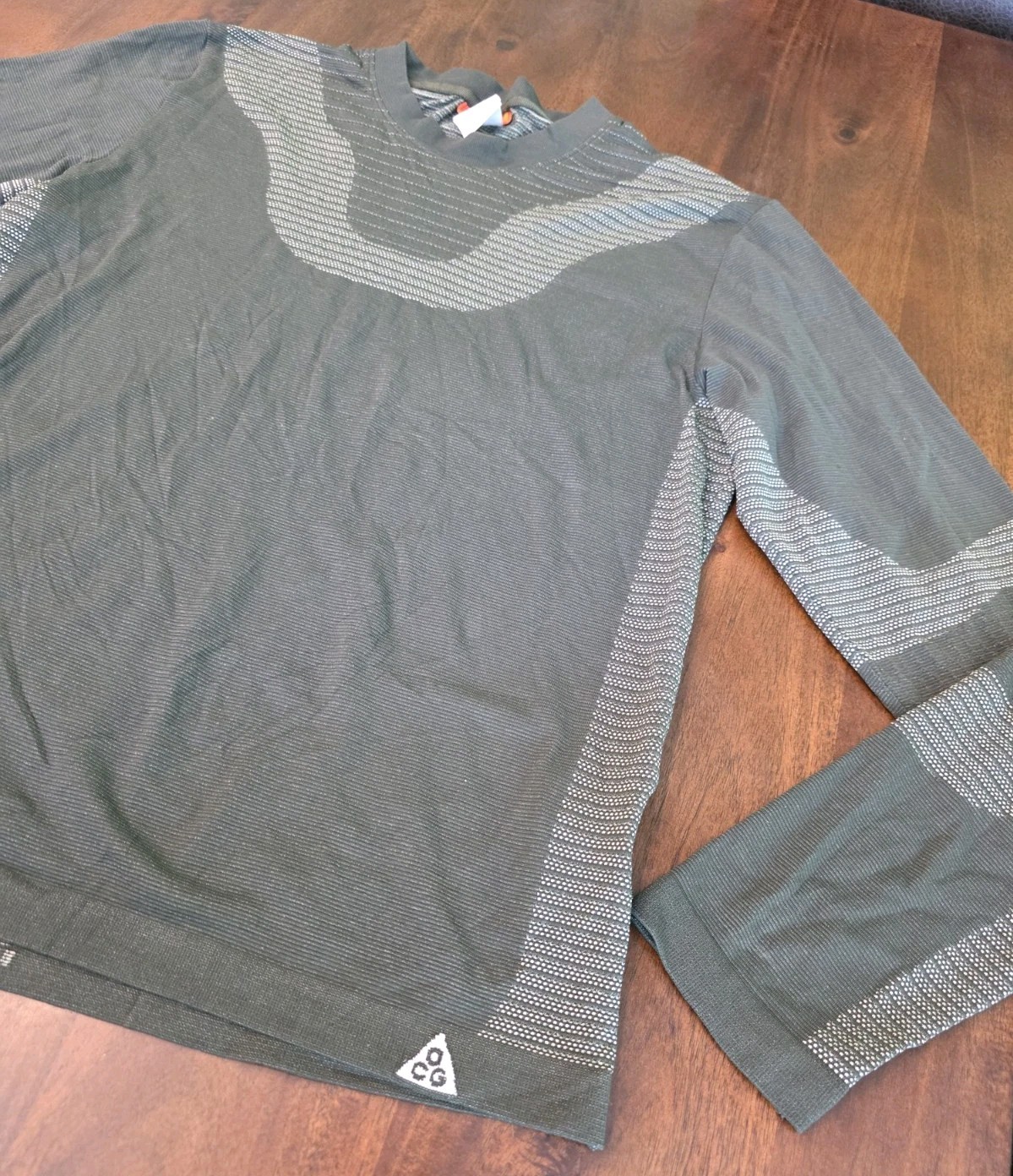 Men Size Small Nike ACG Baselayer Shirt Green Dri-Fit ADV Delta River Nylon Wool