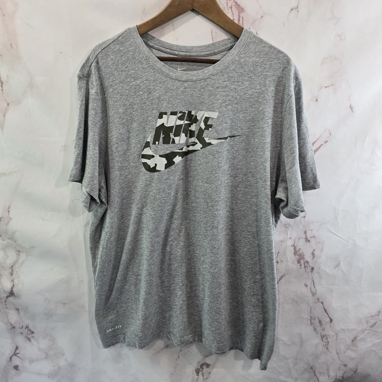 Nike T Shirt Mens XL Gray Camo Swoosh Crew Tee Short Sleeve BV1919
