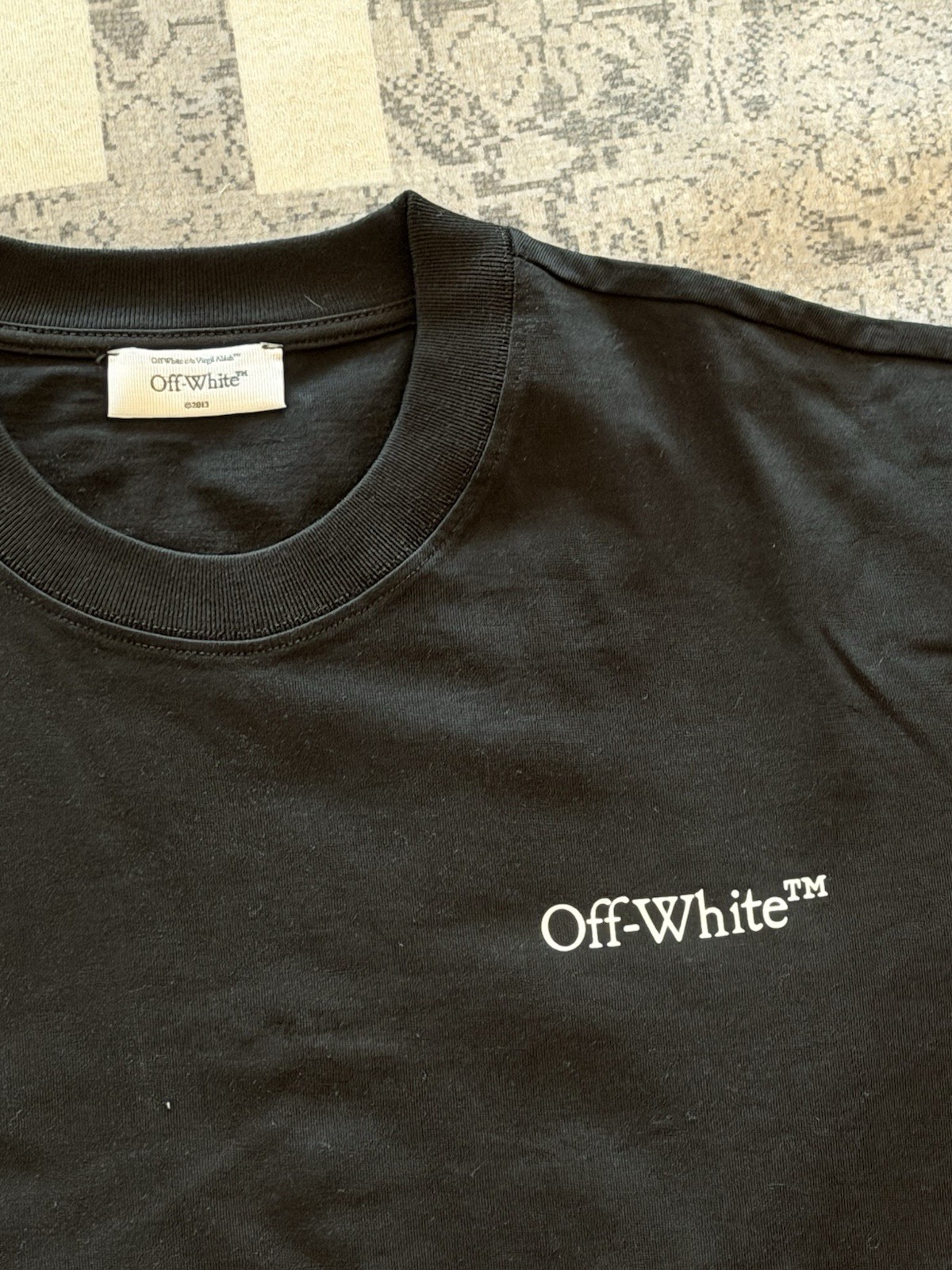 Off-White Men’s XL Black Graphic Logo Crew Neck Short Sleeve T-Shirt