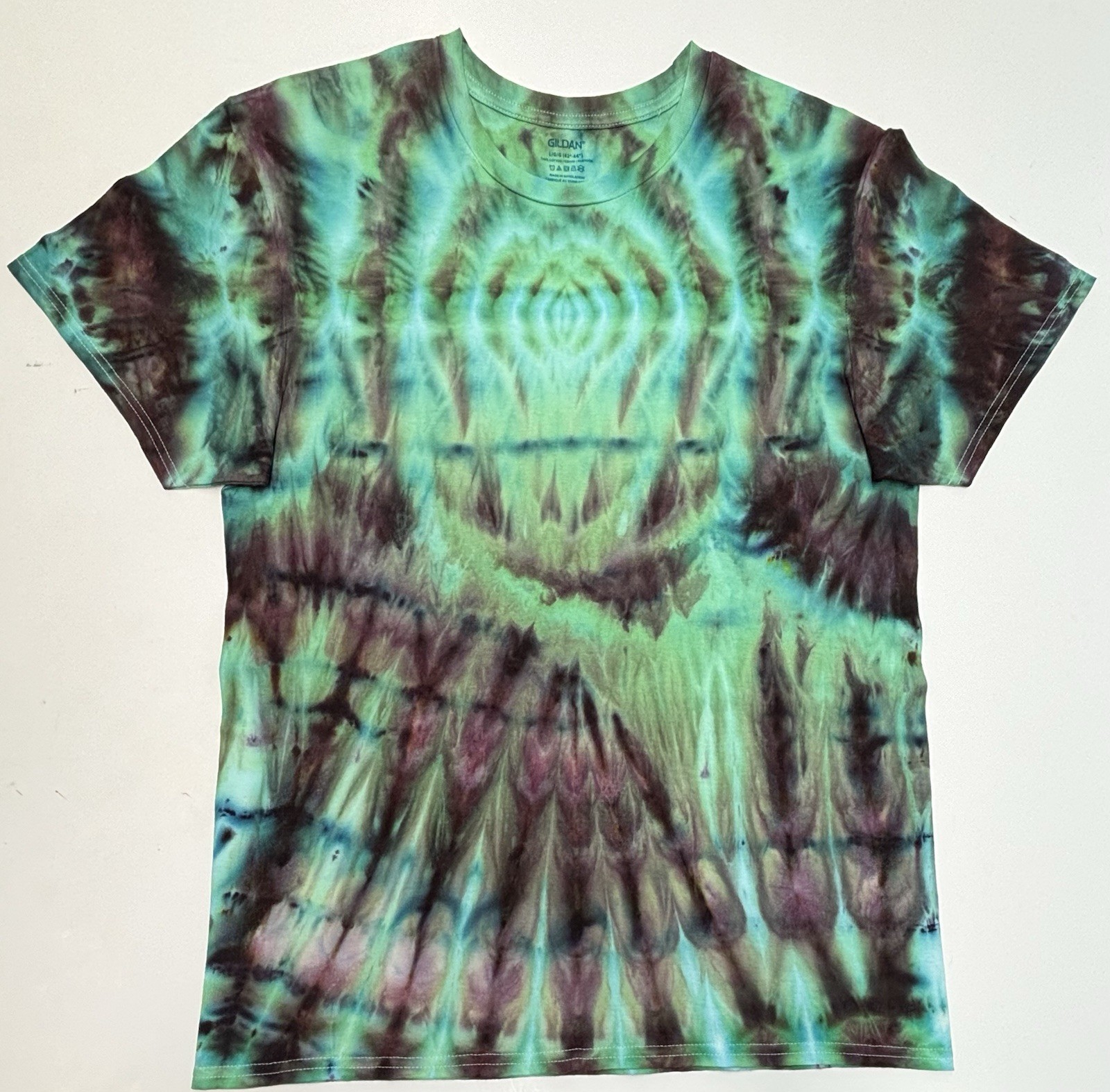 Gildan Handmade Ice Dye Unisex Adult T-Shirt Size Large Multicolored Tee NEW