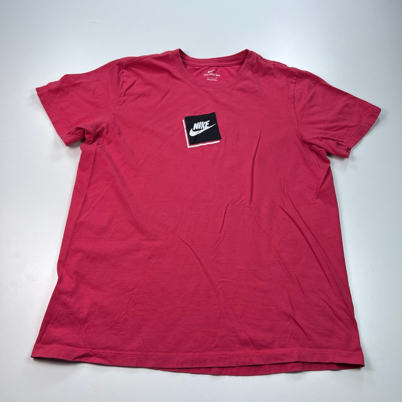 Nike Logo Shirt Mens Large Red Crew Neck Logo Casual Sports Swoosh