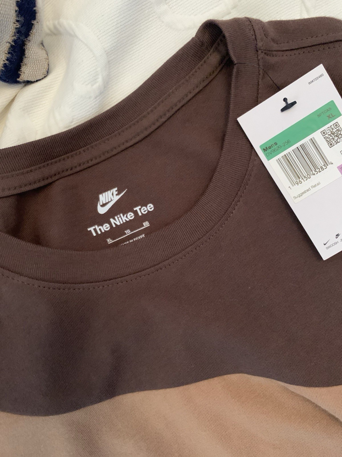 Nike The Nike Tee Men’s XL Brown/Tan Colorblock Logo Crew Neck Short Sleeve