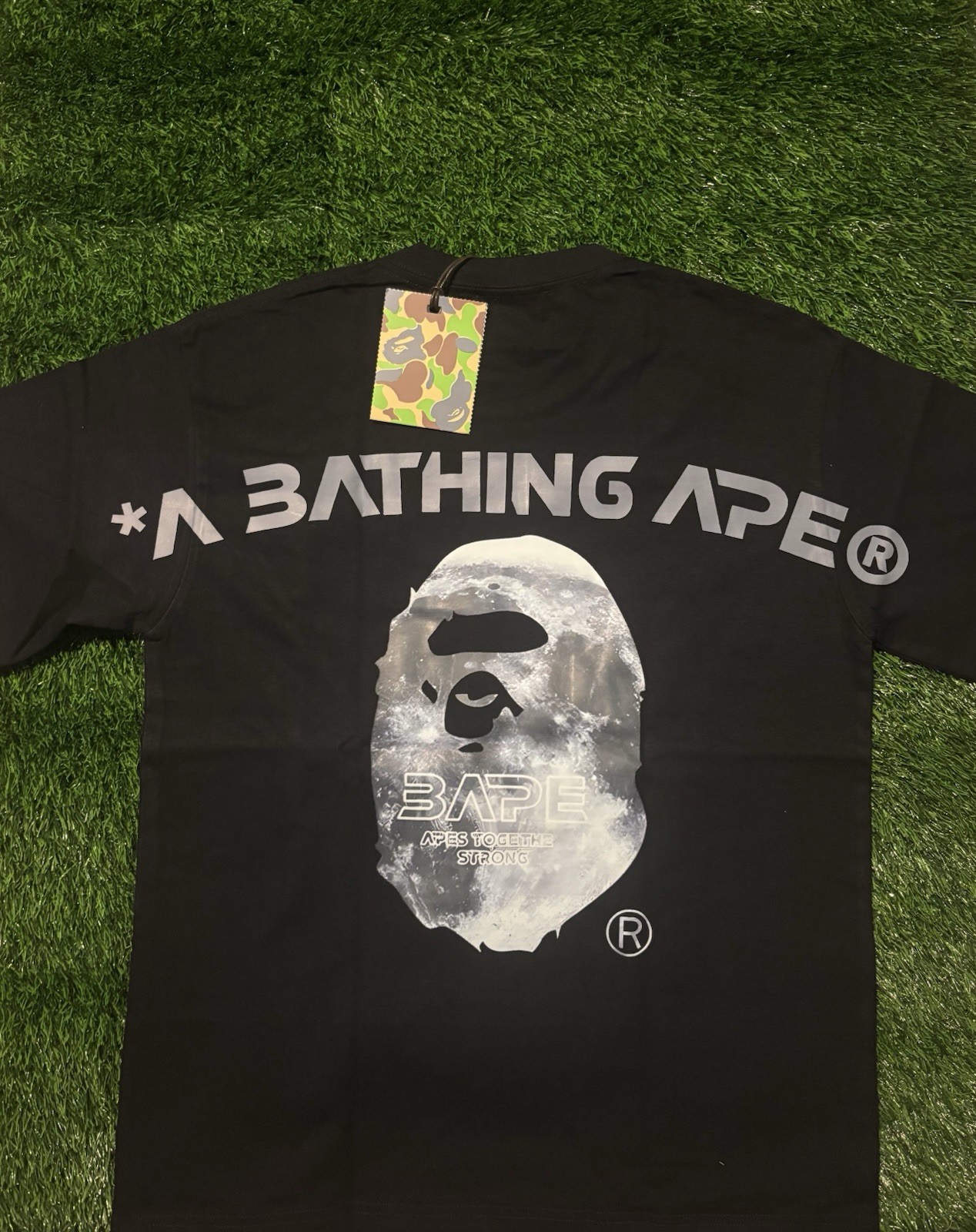 A Bathing Ape BAPE Black Ape Head Logo Graphic Crew Neck T-Shirt Men’s S