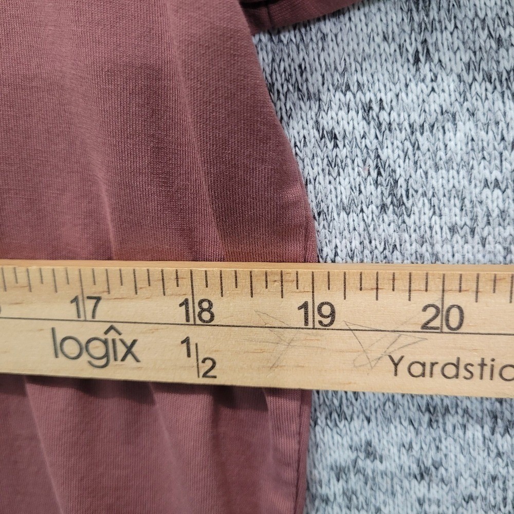 Cuts Curve-Hem T-Shirt Men’s Size M Short Sleeve Casual Top Maroon