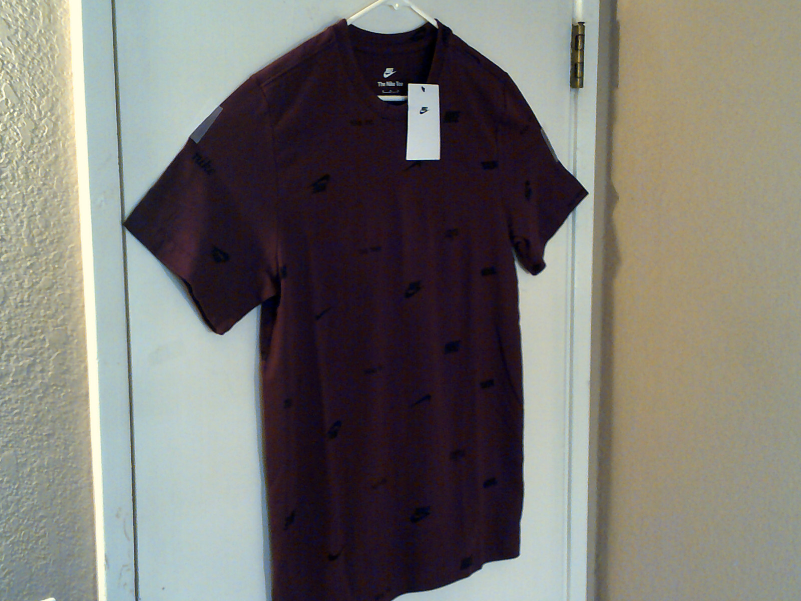 NEW NIKE SPORTSWEAR “INC-All Over Print Tee” MEN’S MAROON T-SHIRT MED FD1279-681