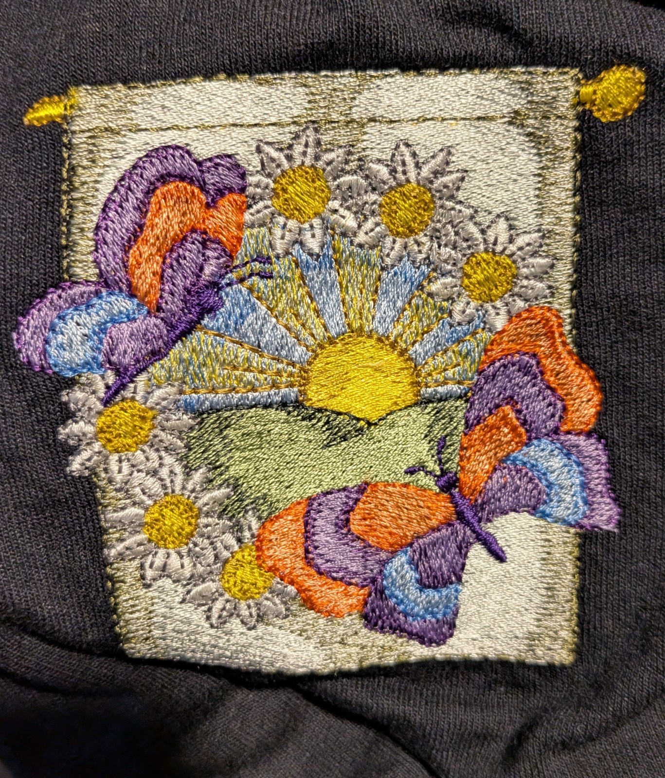 Jerzees Men’sHeavyweight Blend T-Shirt w/ Embroidred Patch Flowers Butterfly 3X
