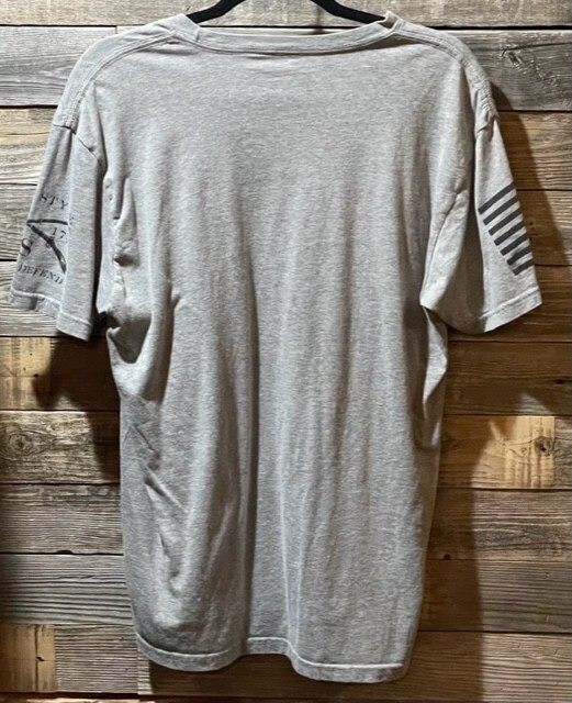 Grunt Style, GS, 1776, This We’ll Defend, Men’s Large, American Flag, Rifles,