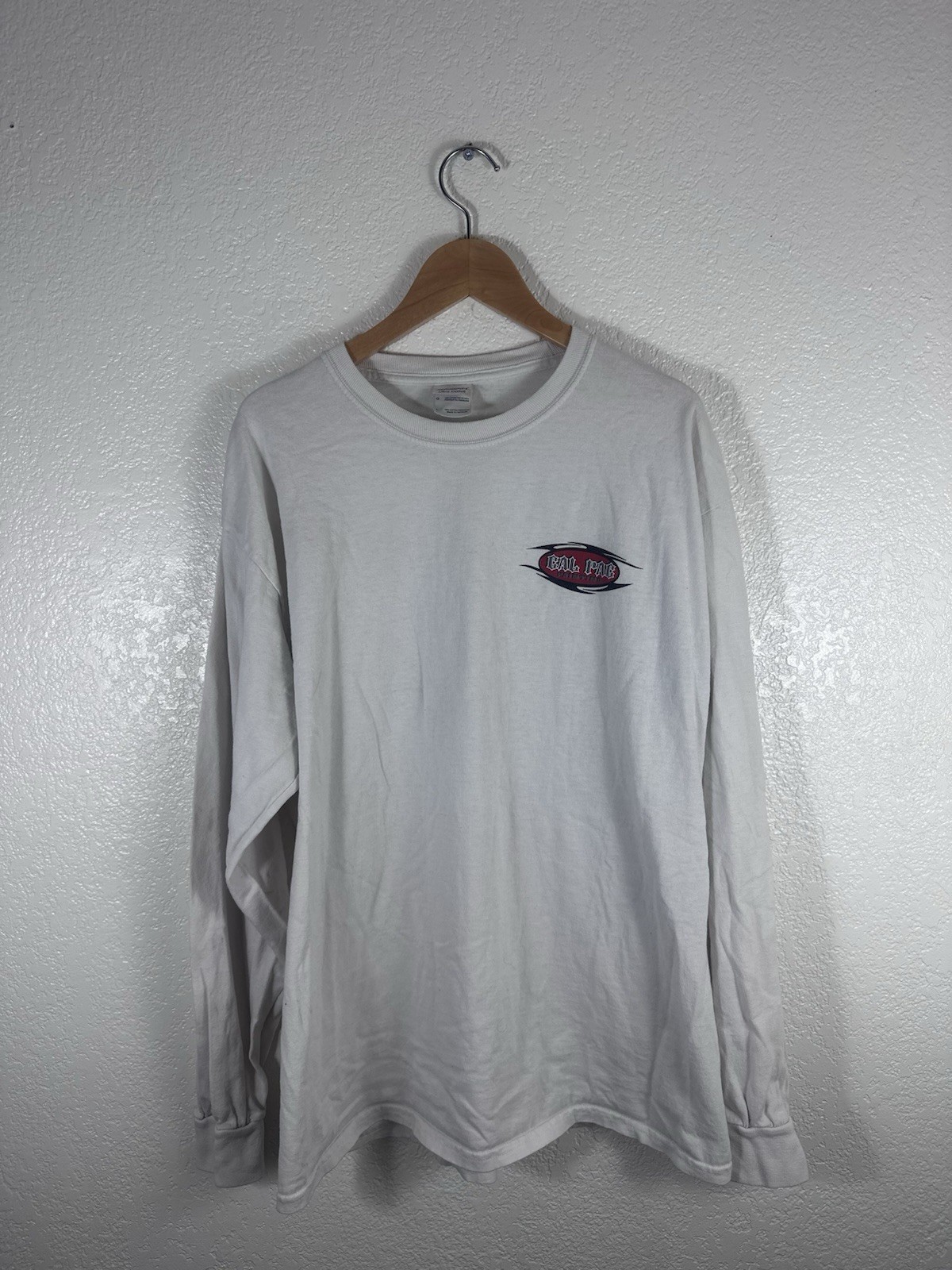 Cal Pac Painting Flame Graphic Long Sleeve T-Shirt White Size Large Gildan￼