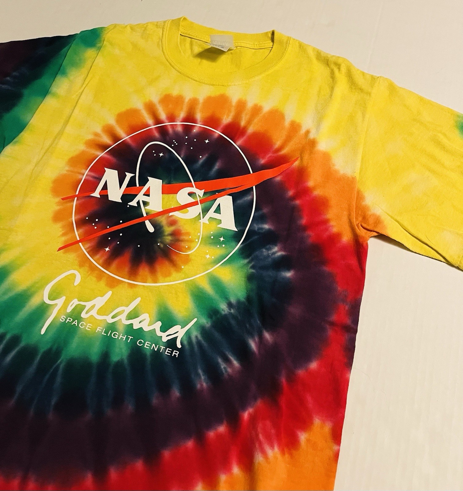 NEW – NASA Goddard Space Flight Center Tie Dye Colorful T-Shirt SMALL Artemis