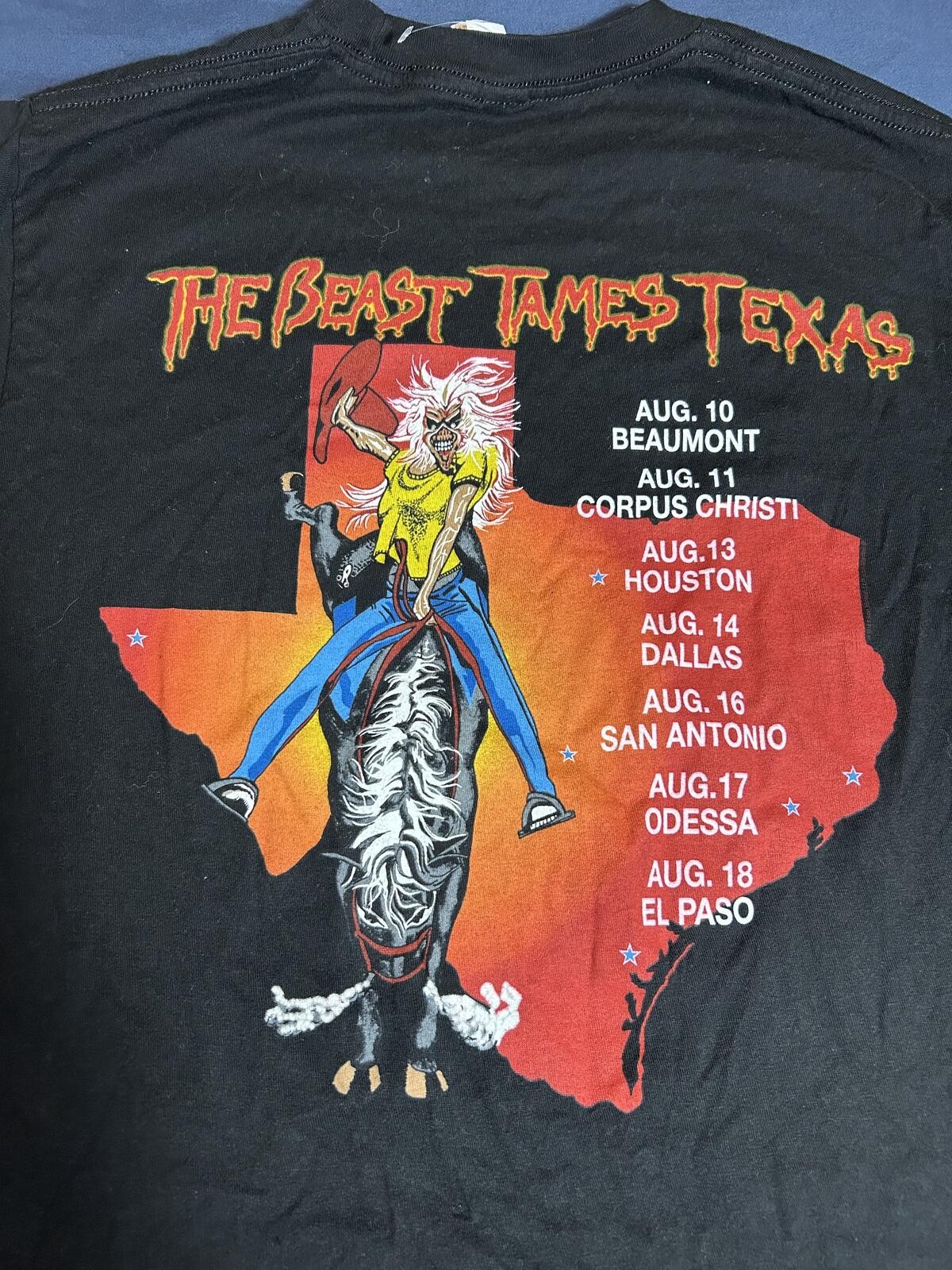 Iron Maiden Texas 1982 / The Beast Tames Texas Black Band T-Shirt Size M
