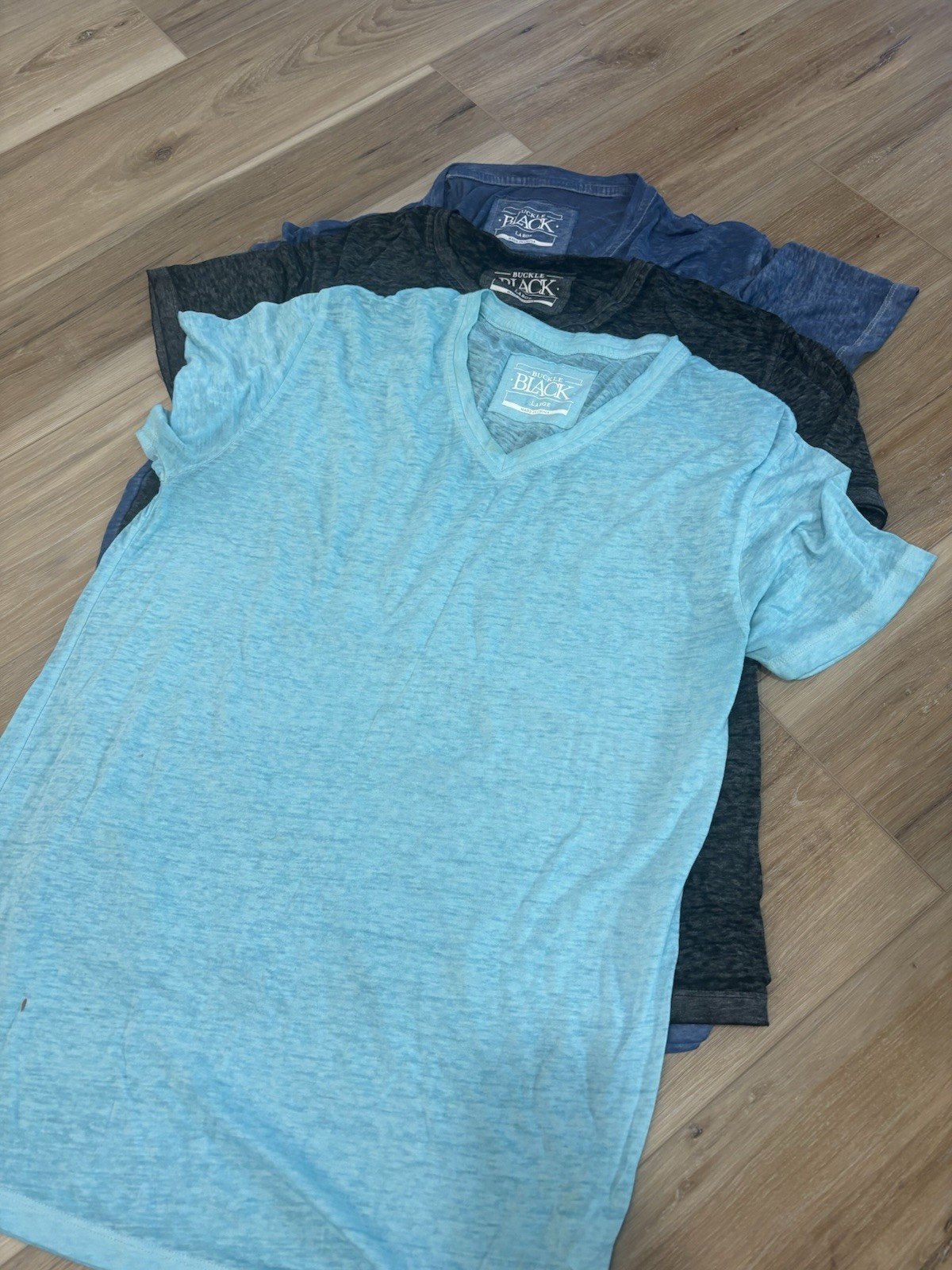 Buckle Men’s Short Sleeve Burnout Tees – Light Blue, Charcoal, Navy Large