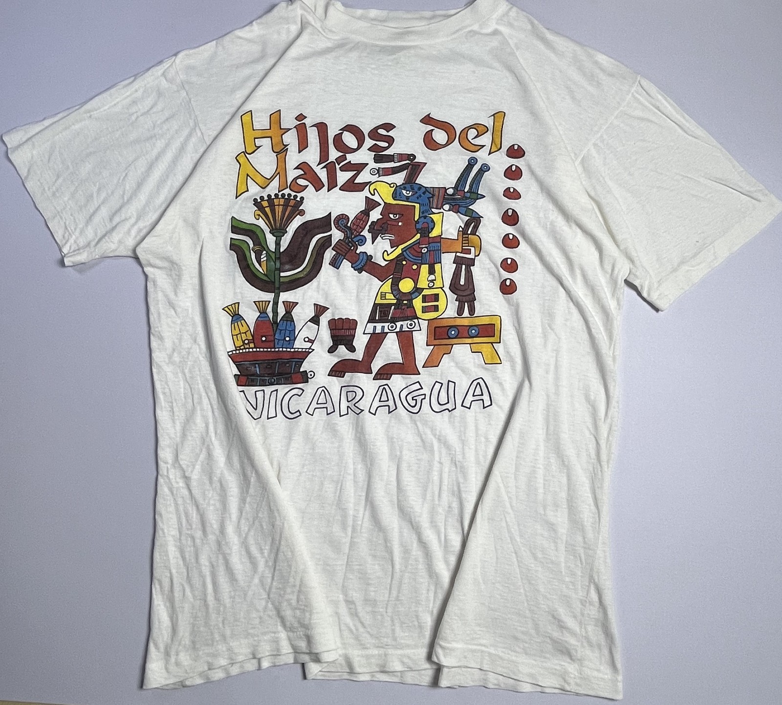 Vintage Nicaragua souvenir T-shirt white Size L 100 Cotton Panama Art Hijos del