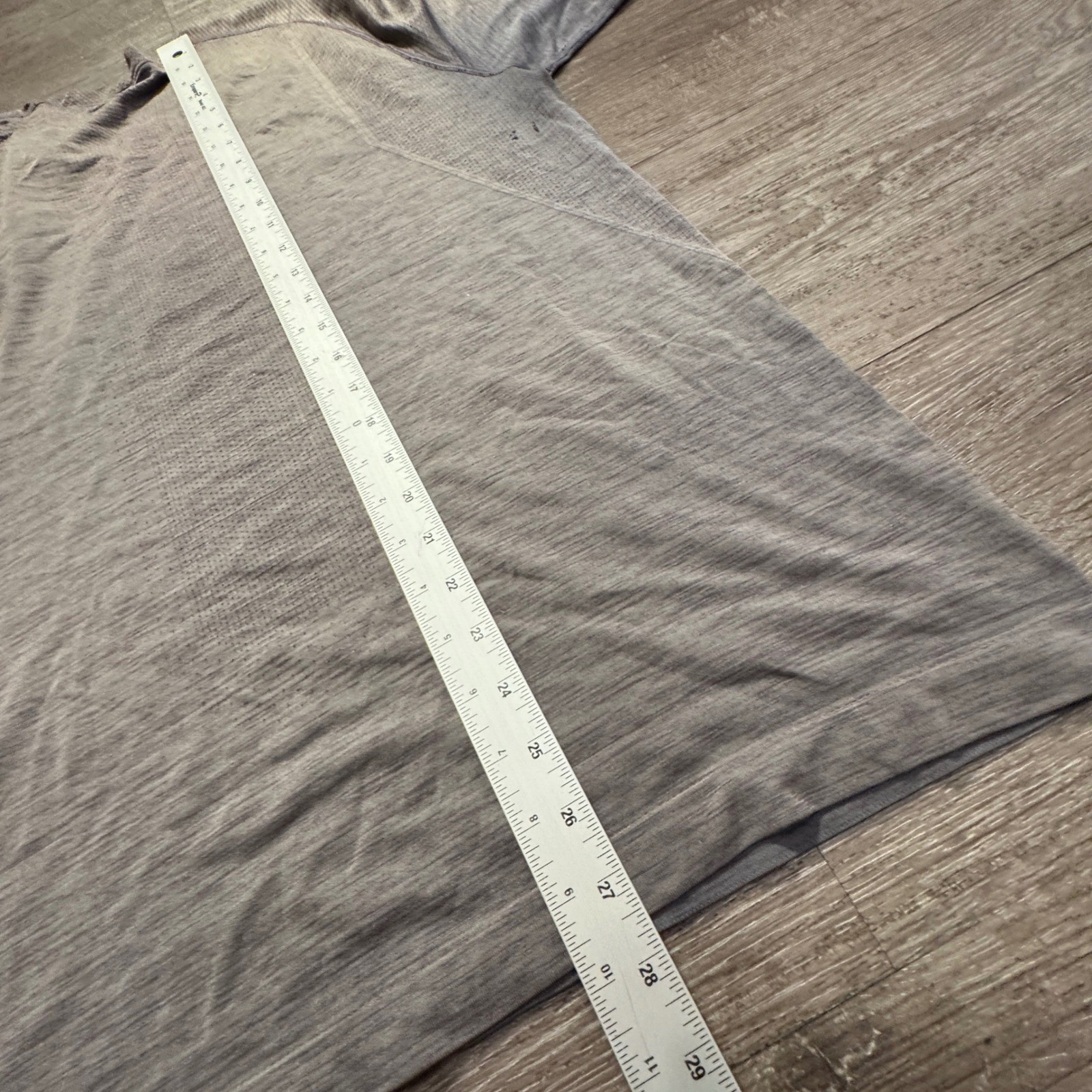 Lululemon Shirt Mens L Gray Space Dye Nylon Metal Vent Tech Training Running Tee