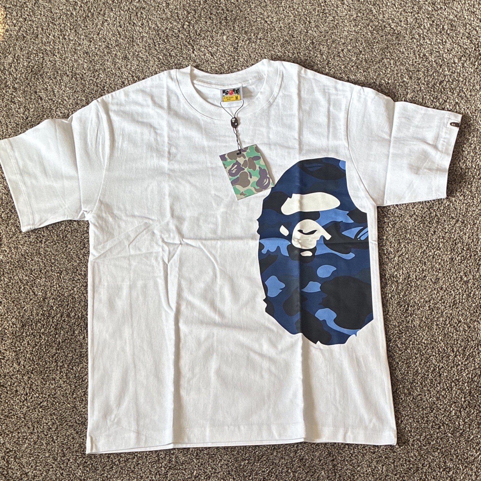 A Bathing Ape BAPE Men’s M Crew Neck Short Sleeve Ape Head Graphic Tee White