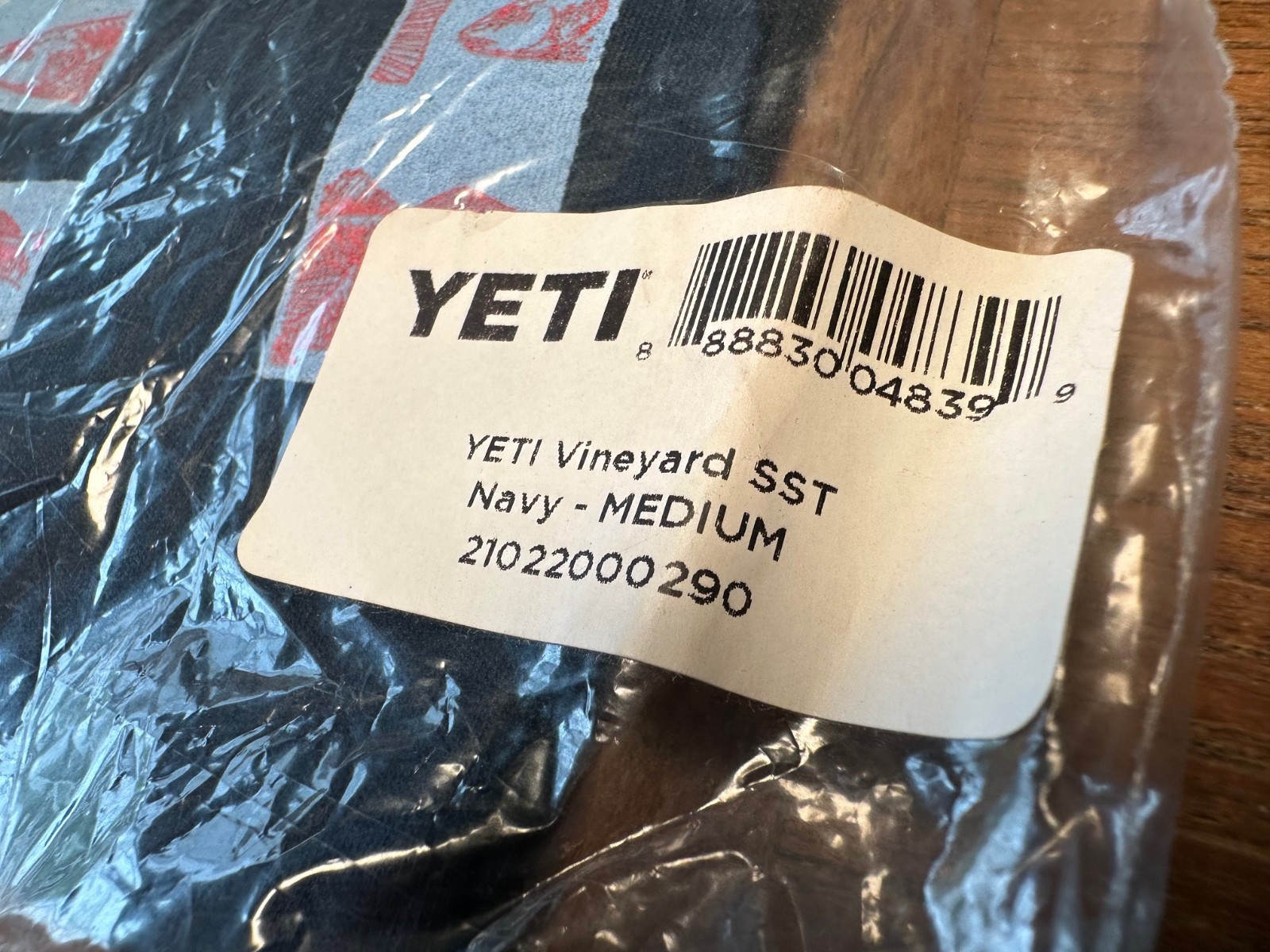 YETI Coolers Vineyard SST Short Sleeve Graphic T Shirt Medium Blue Cotton NWT