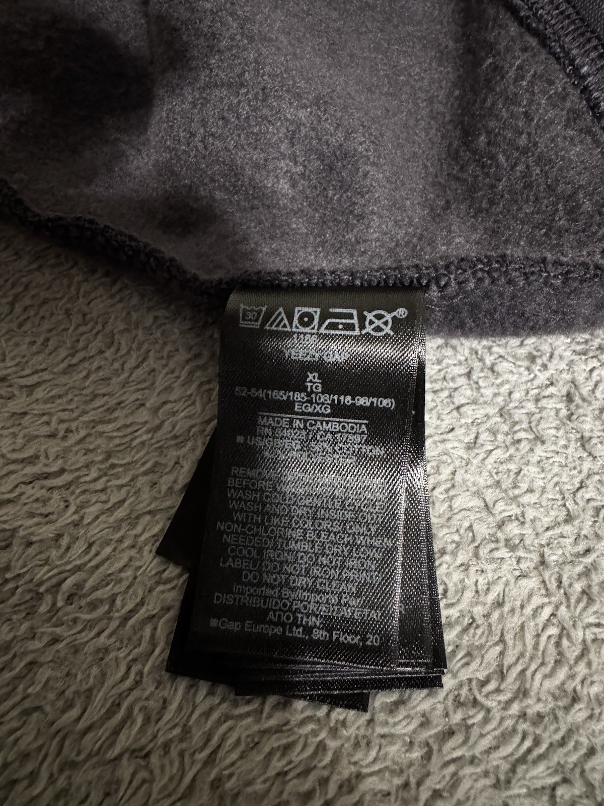 Yeezy x Gap Engineered By Balenciaga 14A Crop Dove Fleece Tee w/ Pads (Black XL)