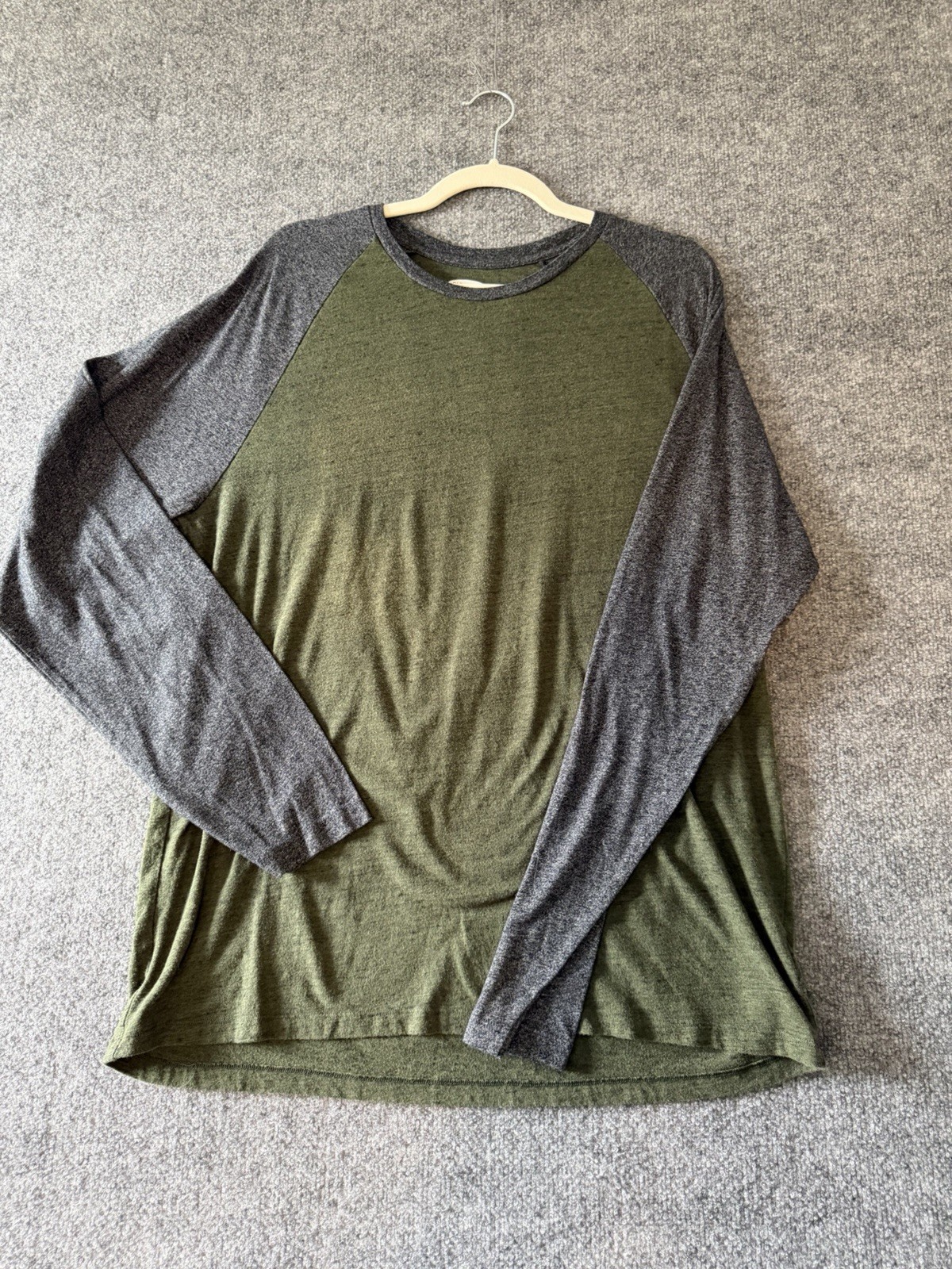 Old Navy Men’s Long Sleeve Cotton T-Shirt XL